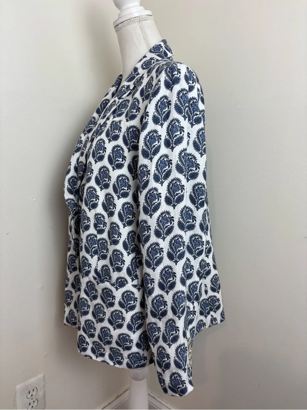 Helena Blazer In Bouquet Block Print Chelsea Linen-cupro Blend Size 20